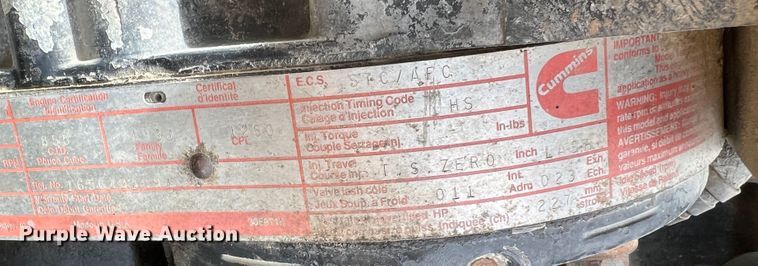 image for item KC9873 1990 International 9400  semi truck