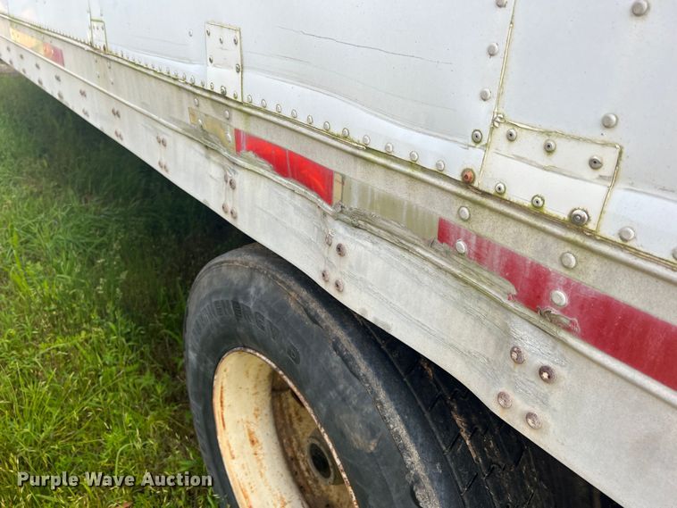 image for item KC9911 2000 Wabash  dry van trailer