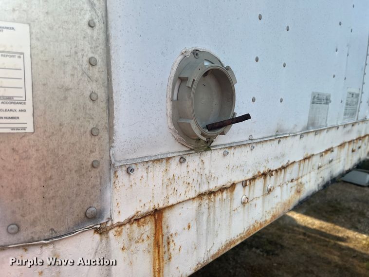 image for item KC9911 2000 Wabash  dry van trailer