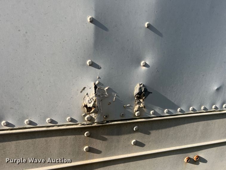 image for item KC9911 2000 Wabash  dry van trailer