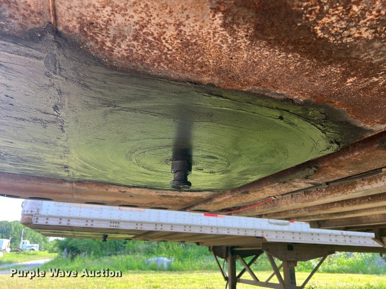 image for item KC9911 2000 Wabash  dry van trailer