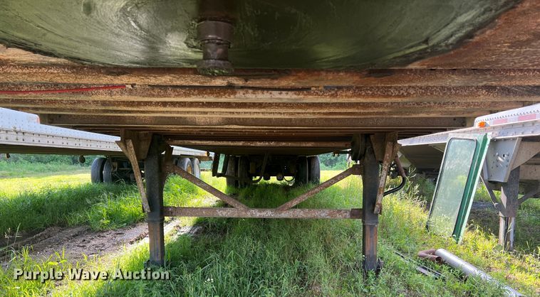 image for item KC9911 2000 Wabash  dry van trailer