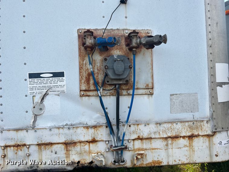 image for item KC9911 2000 Wabash  dry van trailer