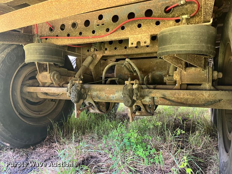 image for item KC9911 2000 Wabash  dry van trailer