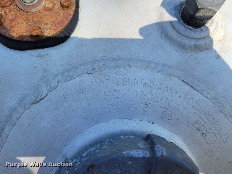 image for item KD9828 (2) 1995 EquiFlo fuel tanks