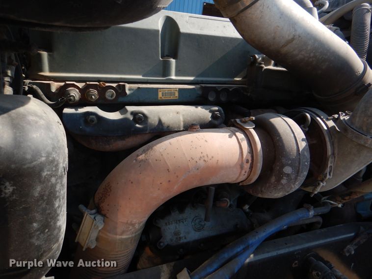 image for item KJ9857 1998 Peterbilt 379  semi truck