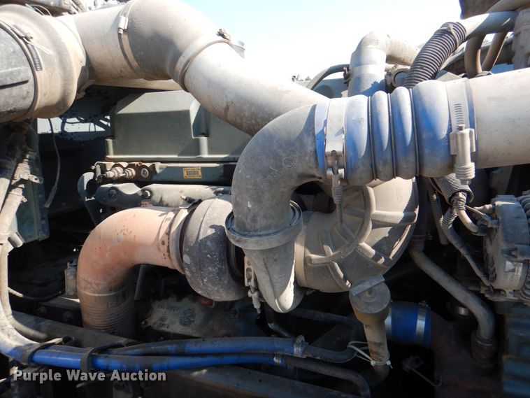 image for item KJ9857 1998 Peterbilt 379  semi truck