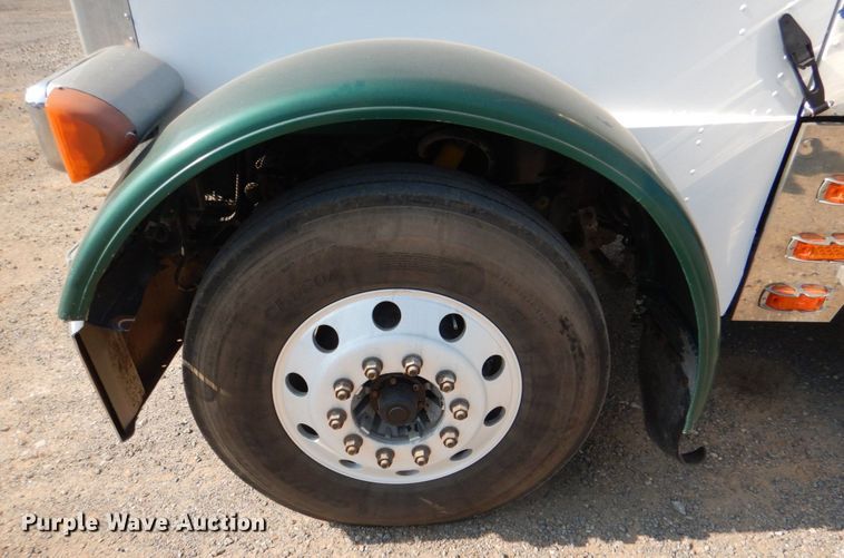 image for item KJ9857 1998 Peterbilt 379  semi truck