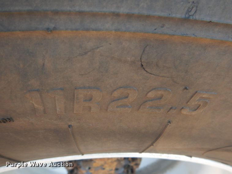 image for item KJ9857 1998 Peterbilt 379  semi truck