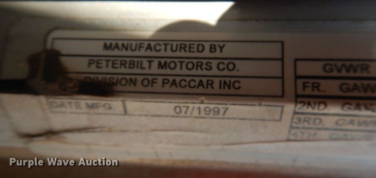 image for item KJ9857 1998 Peterbilt 379  semi truck