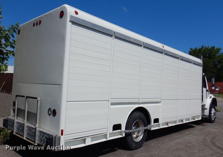 image for item KR9146 2005 Freightliner Business Class M2  delivery truck