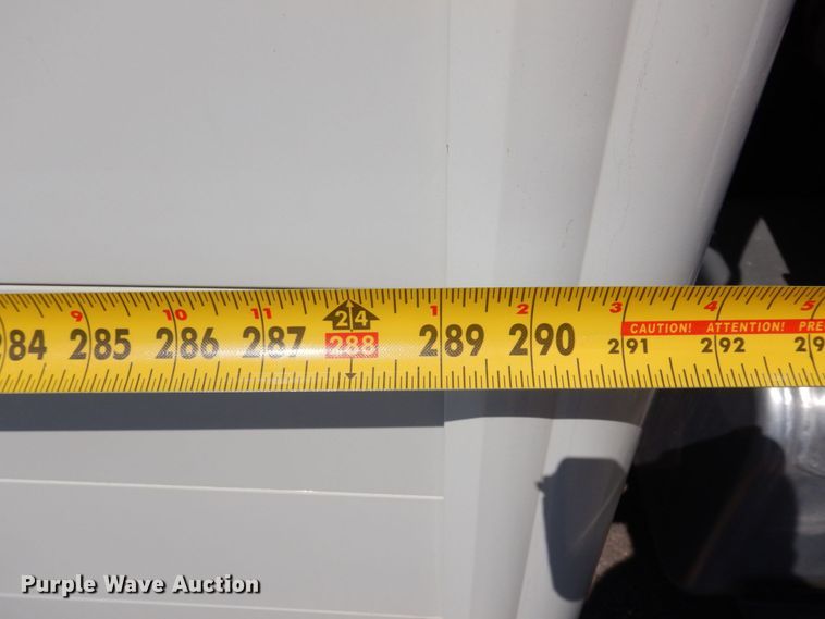 image for item KR9146 2005 Freightliner Business Class M2  delivery truck