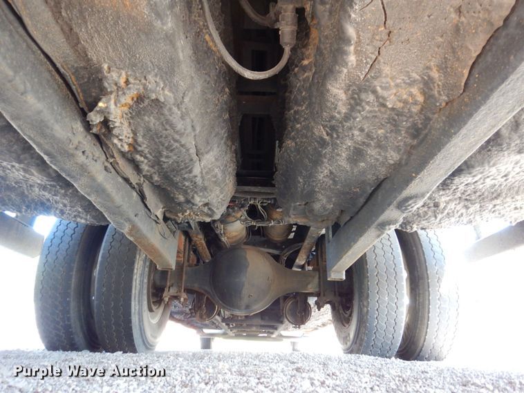 image for item KR9146 2005 Freightliner Business Class M2  delivery truck