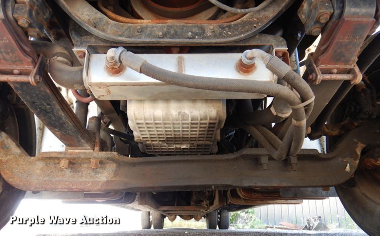 image for item KR9146 2005 Freightliner Business Class M2  delivery truck