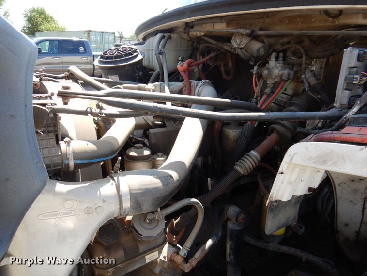 image for item KR9146 2005 Freightliner Business Class M2  delivery truck