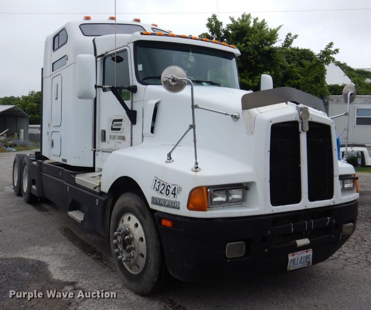 image for item KR9176 1995 Kenworth T600  semi truck
