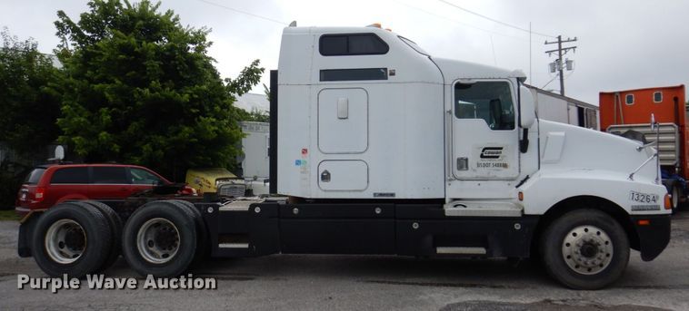 image for item KR9176 1995 Kenworth T600  semi truck