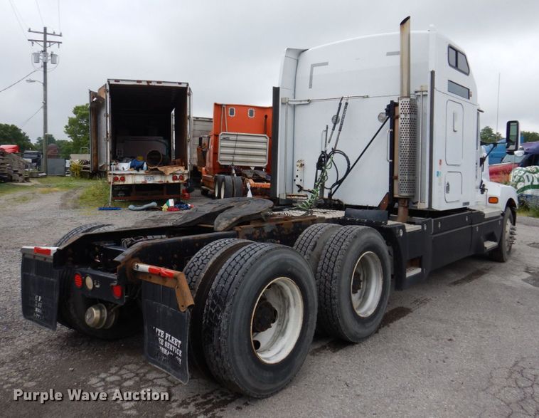 image for item KR9176 1995 Kenworth T600  semi truck