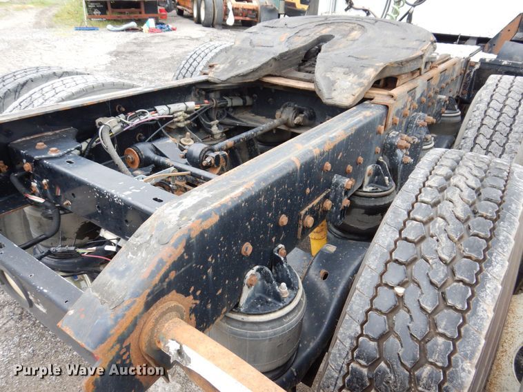 image for item KR9176 1995 Kenworth T600  semi truck