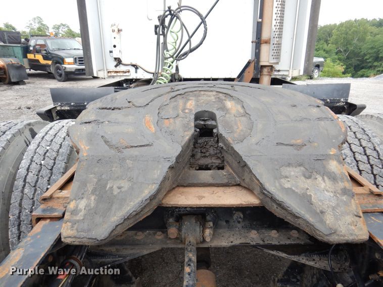 image for item KR9176 1995 Kenworth T600  semi truck