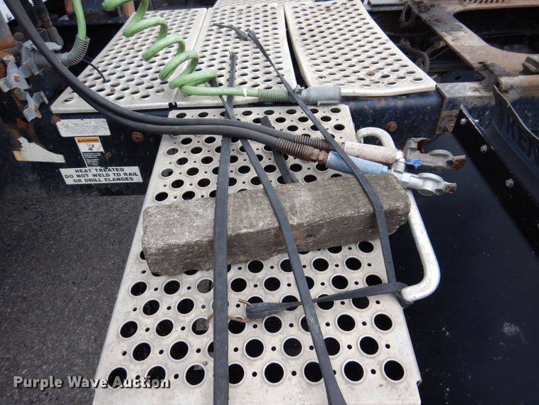 image for item KR9176 1995 Kenworth T600  semi truck