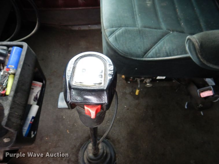 image for item KR9176 1995 Kenworth T600  semi truck