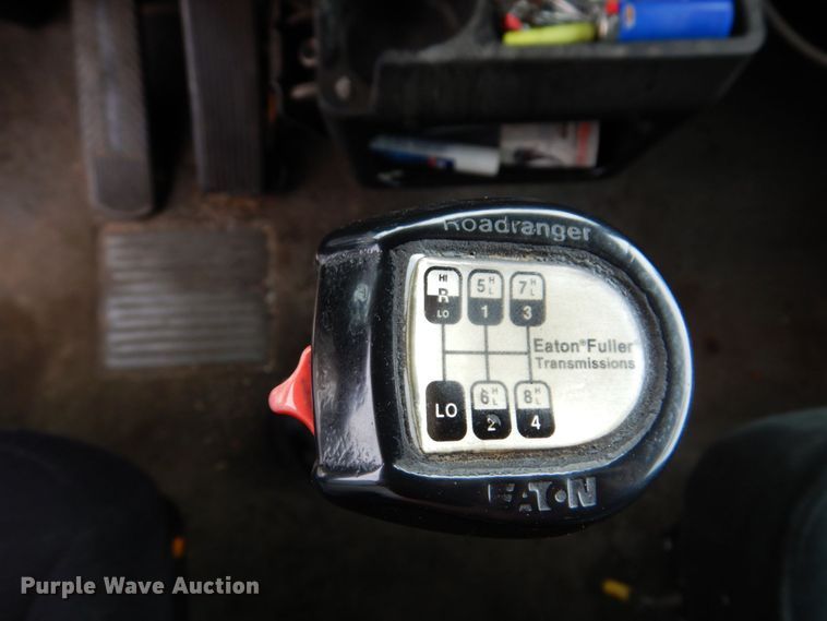 image for item KR9176 1995 Kenworth T600  semi truck