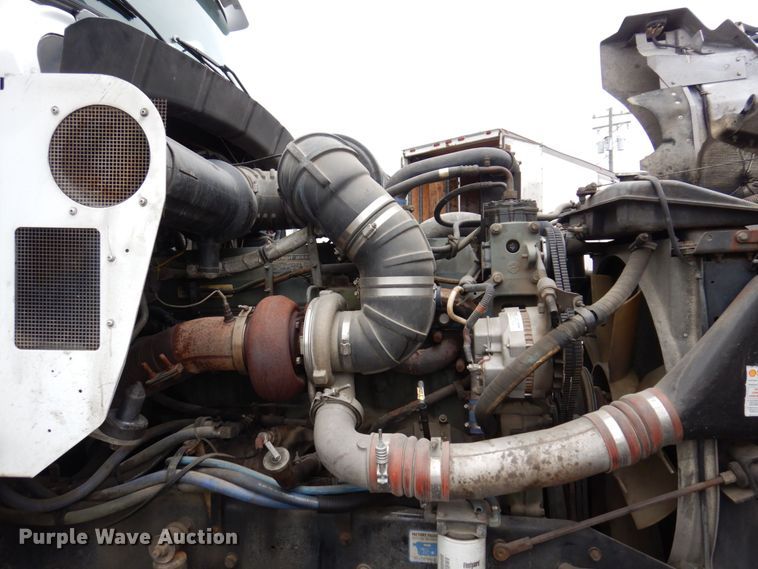 image for item KR9176 1995 Kenworth T600  semi truck