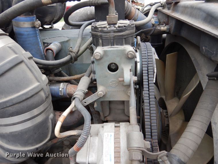 image for item KR9176 1995 Kenworth T600  semi truck