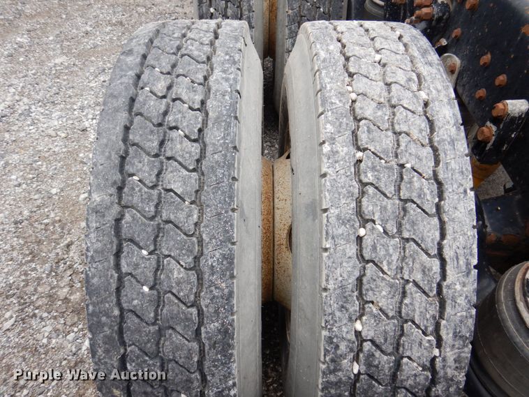 image for item KR9176 1995 Kenworth T600  semi truck