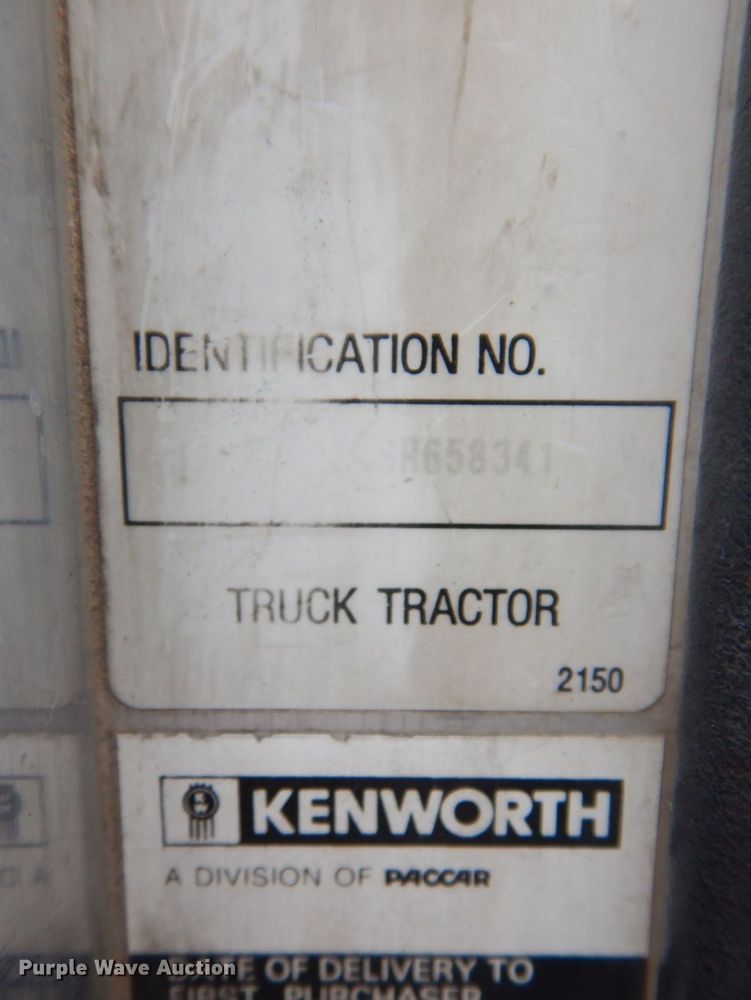image for item KR9176 1995 Kenworth T600  semi truck