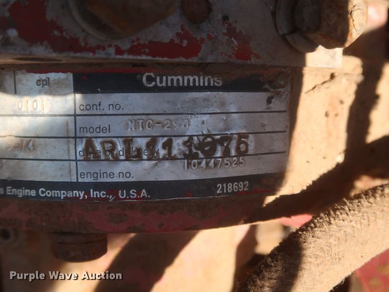 image for item KR9892 1975 International Transtar 4300  semi truck