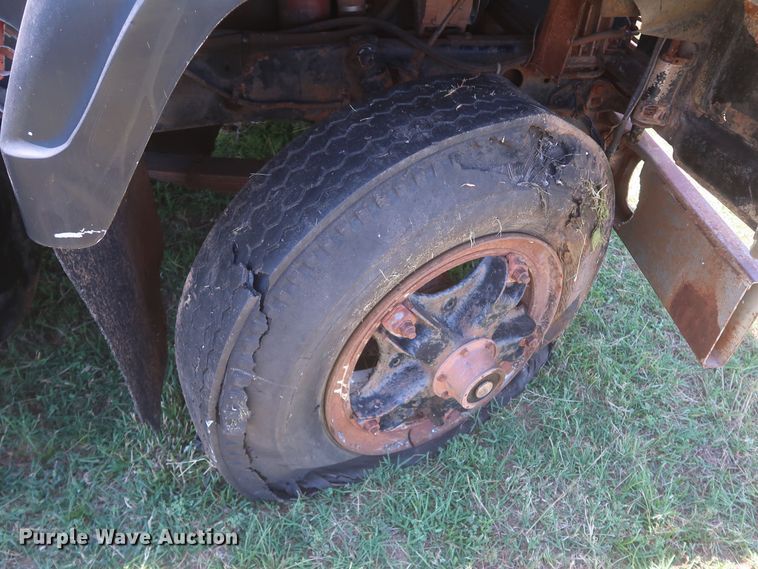 image for item KR9892 1975 International Transtar 4300  semi truck