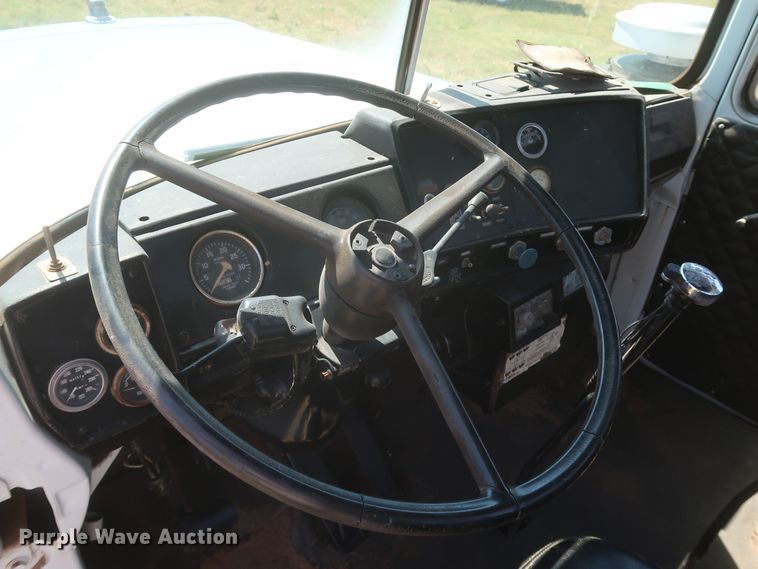 image for item KR9893 1975 Mack  semi truck