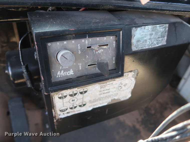 image for item KR9893 1975 Mack  semi truck