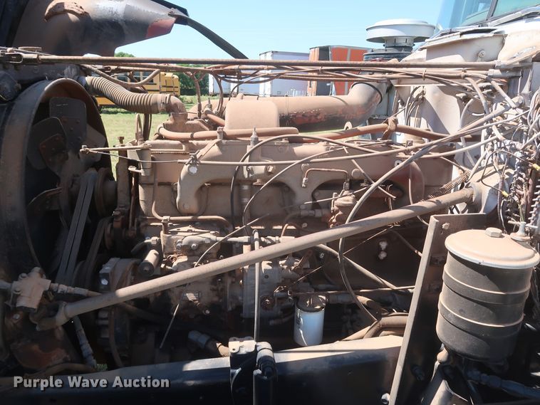 image for item KR9893 1975 Mack  semi truck