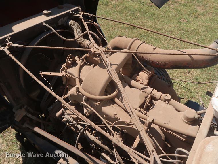 image for item KR9893 1975 Mack  semi truck