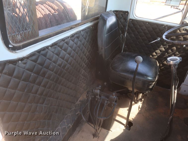 image for item KR9893 1975 Mack  semi truck