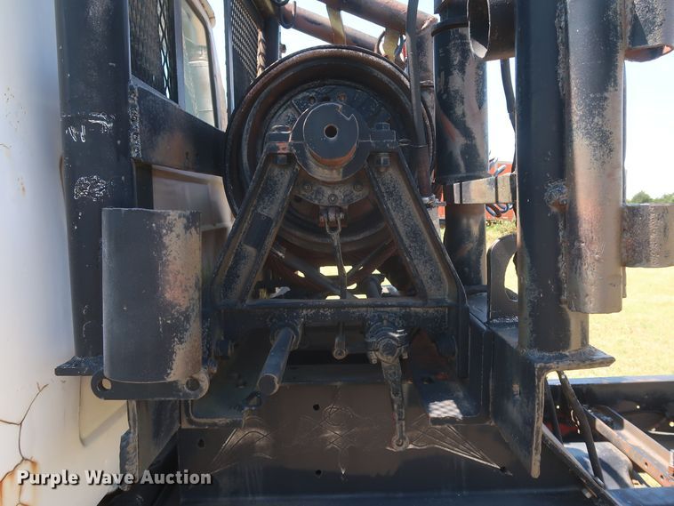 image for item KR9893 1975 Mack  semi truck