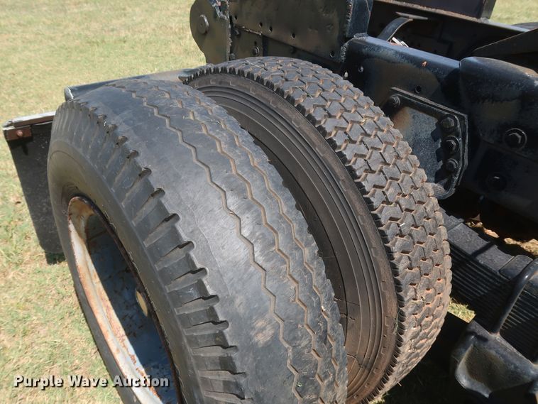 image for item KR9893 1975 Mack  semi truck