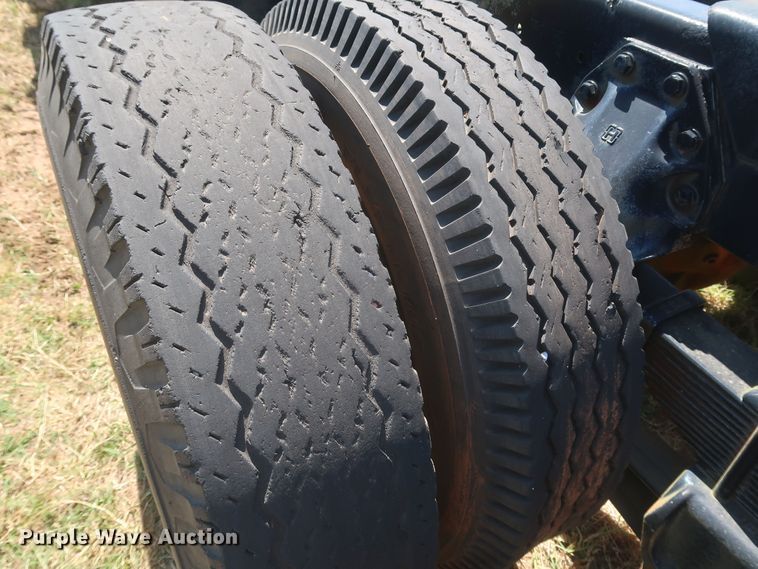 image for item KR9893 1975 Mack  semi truck