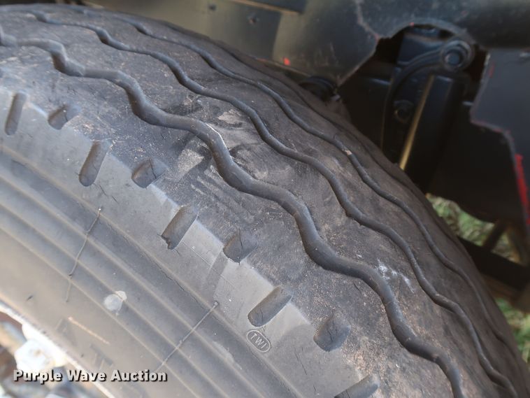 image for item KR9893 1975 Mack  semi truck