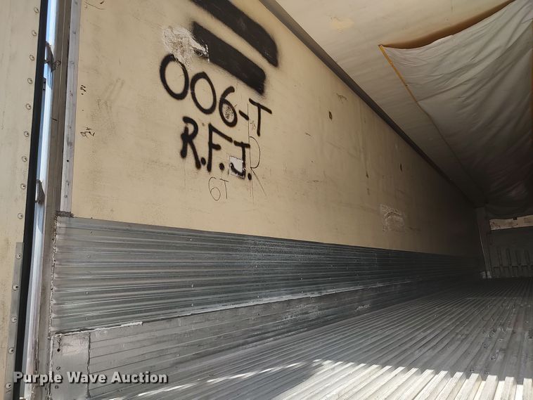 image for item LU9155 2005 Utility  refrigerated van trailer