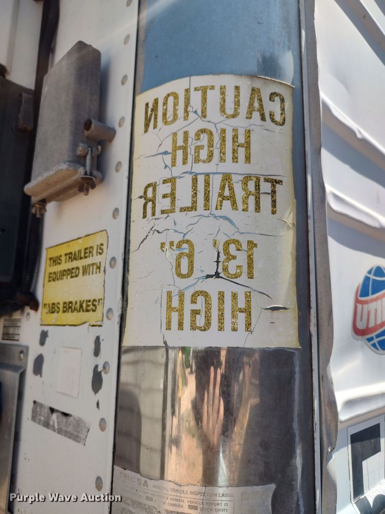 image for item LU9155 2005 Utility  refrigerated van trailer