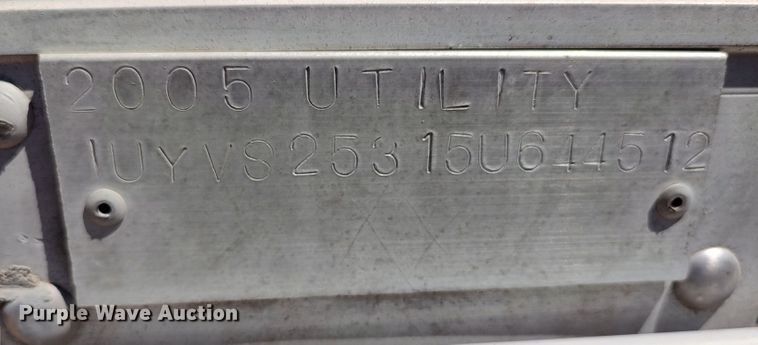 image for item LU9155 2005 Utility  refrigerated van trailer