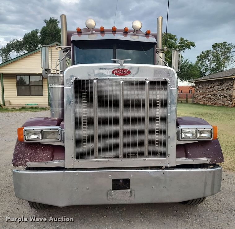 image for item LU9190 2003 Peterbilt 379 semi truck