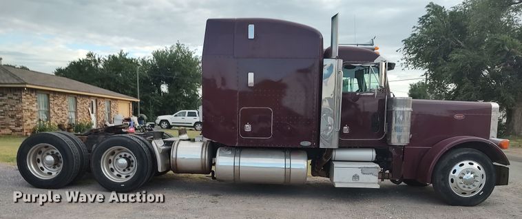 image for item LU9190 2003 Peterbilt 379 semi truck