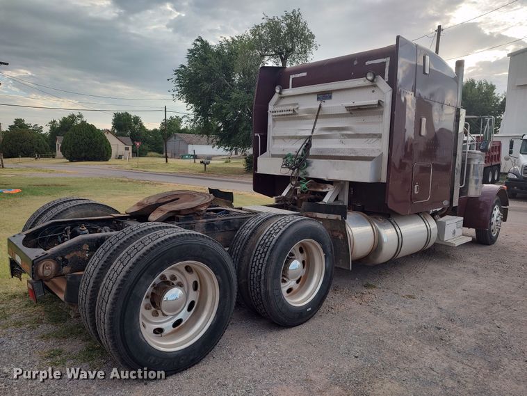 image for item LU9190 2003 Peterbilt 379 semi truck