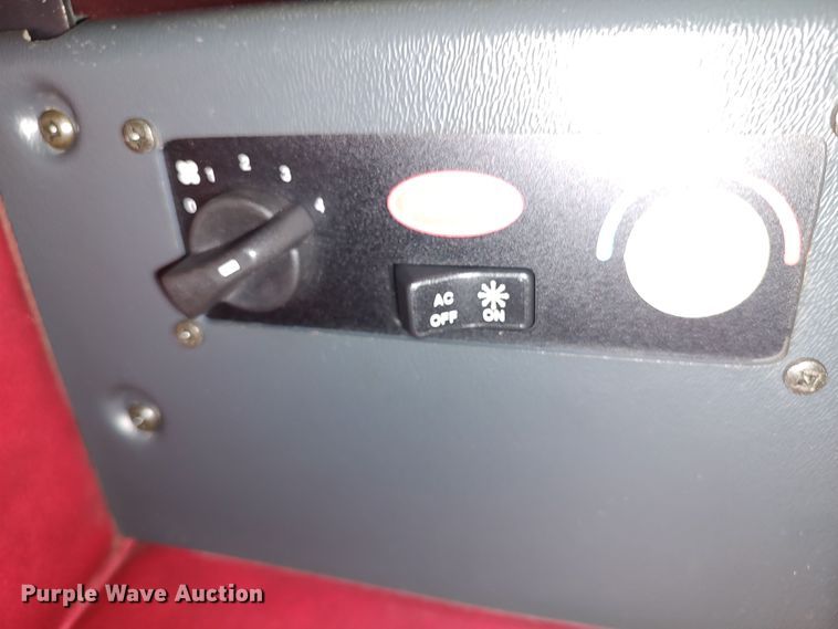 image for item LU9190 2003 Peterbilt 379 semi truck