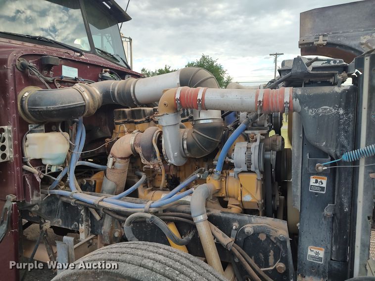 image for item LU9190 2003 Peterbilt 379 semi truck